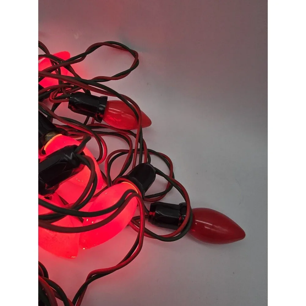 VTG Gilbert Green and Red WIRE CHRISTMAS LIGHT STRAND 15 C7 Bulbs Tested & Works